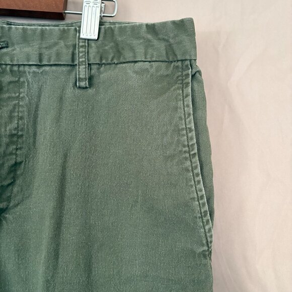 Old Navy Men's Slim Built in Flex Heritage Green Chino Pants Size 34X30 Office - Picture 4 of 13